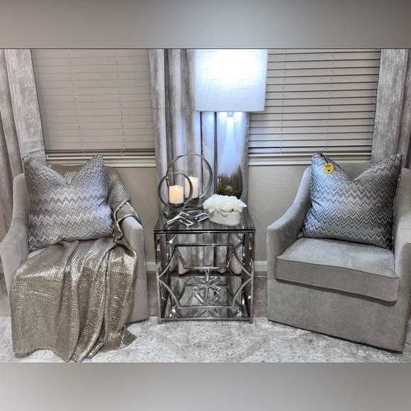 1-NWT CALLISTO HOME DECORATIVE PILLOW (please read description for details) - Picture 5 of 14